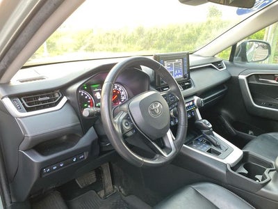 2020 Toyota RAV4 XLE Premium