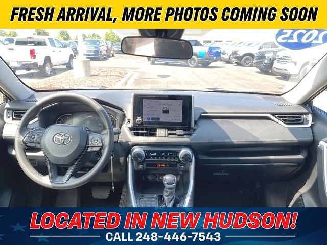 2025 Toyota RAV4 LE