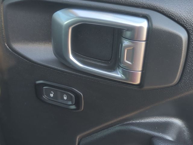 2025 Jeep Wrangler 4-Door Willys 4x4