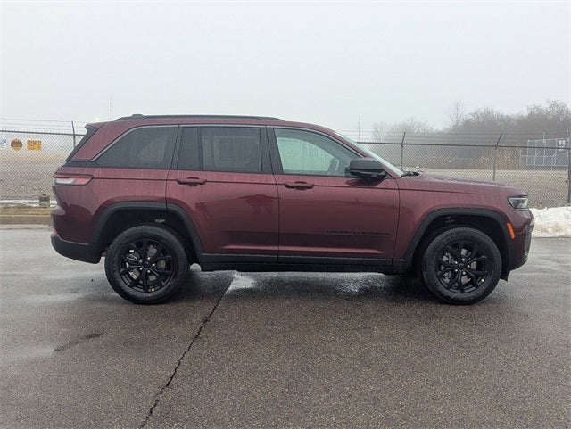 2026 Jeep Grand Cherokee GRAND CHEROKEE LAREDO ALTITUDE 4X4