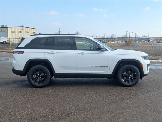 2026 Jeep Grand Cherokee GRAND CHEROKEE LAREDO ALTITUDE 4X4