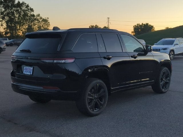 2027 Jeep Grand Cherokee Limited Reserve