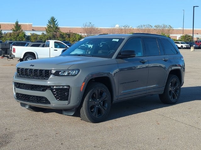 2027 Jeep Grand Cherokee GRAND CHEROKEE LIMITED RESERVE 4X4