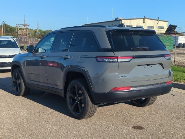 2027 Jeep Grand Cherokee GRAND CHEROKEE LIMITED 4X4