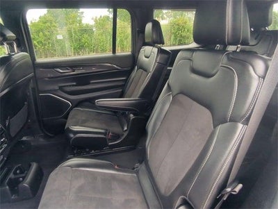 2022 Jeep Grand Cherokee L Altitude 4x4