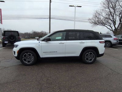 2023 Jeep Grand Cherokee Trailhawk