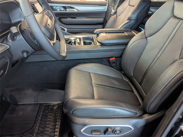 2025 Jeep Wagoneer WAGONEER OVERLAND 4X4