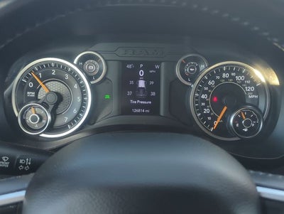 2020 RAM 1500 Big Horn Quad Cab 4x4 6'4' Box