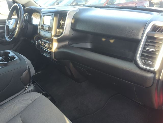 2020 RAM 1500 Big Horn Quad Cab 4x4 6'4' Box