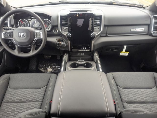 2026 RAM 1500 RAM 1500 LONE STAR CREW CAB 4X4 5'7' BOX