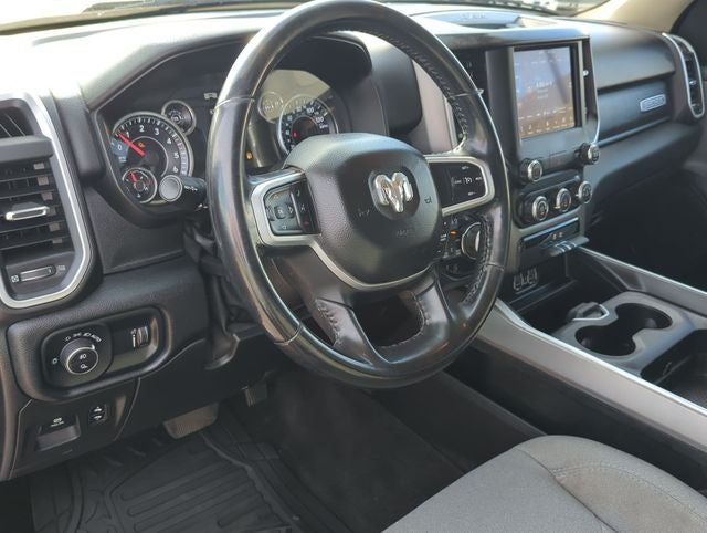 2020 RAM 1500 Big Horn Crew Cab 4x4 5'7' Box