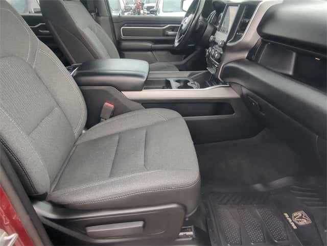 2020 RAM 1500 Big Horn Crew Cab 4x4 5'7' Box