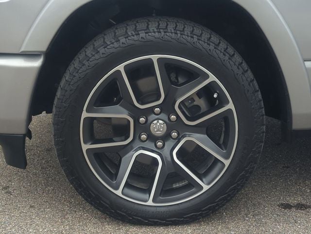 2021 RAM 1500 Laramie Crew Cab 4x4 5'7' Box