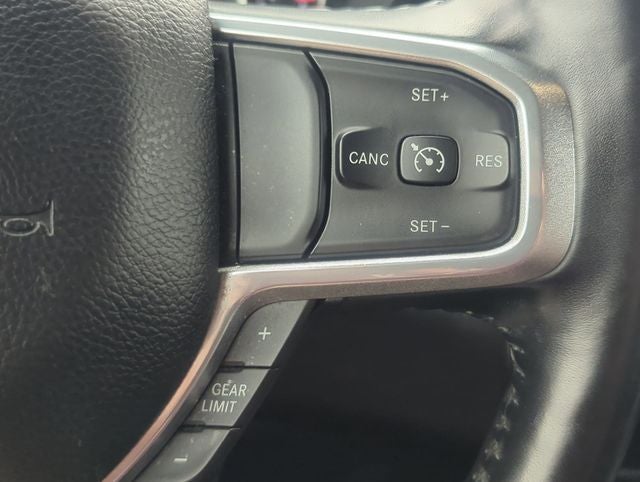 2021 RAM 1500 Laramie Crew Cab 4x4 5'7' Box