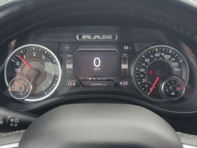 2021 RAM 1500 Laramie Crew Cab 4x4 5'7' Box