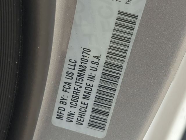 2021 RAM 1500 Laramie Crew Cab 4x4 5'7' Box