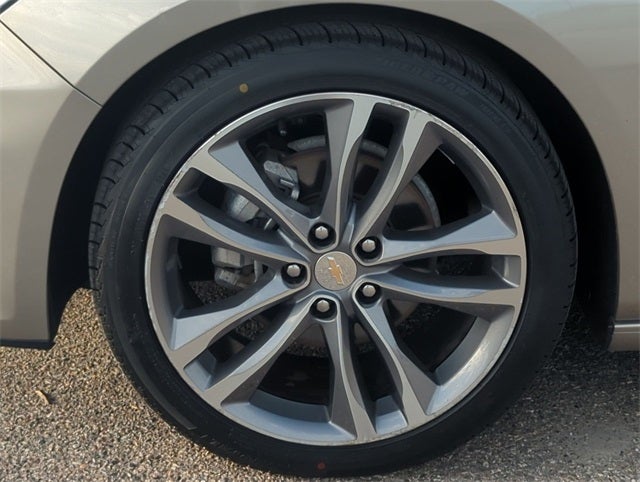 2022 Chevrolet Malibu FWD LT