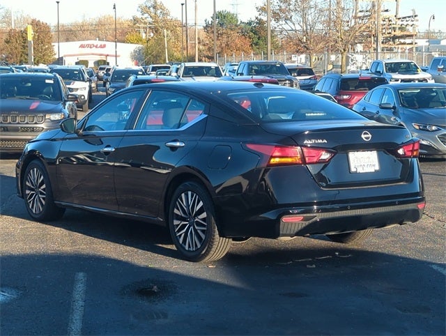 2024 Nissan Altima SV FWD