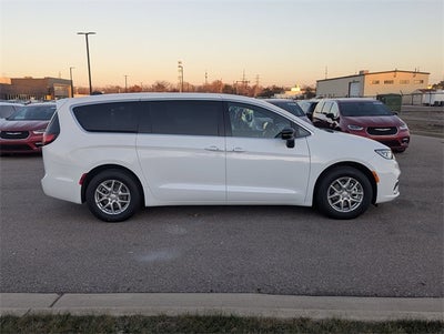 2026 Chrysler Pacifica PACIFICA SELECT