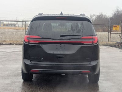 2026 Chrysler Pacifica PACIFICA SELECT AWD