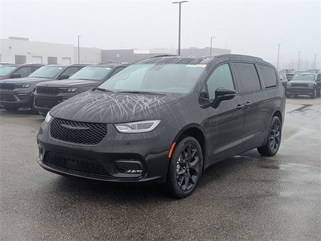 2026 Chrysler Pacifica PACIFICA LIMITED AWD