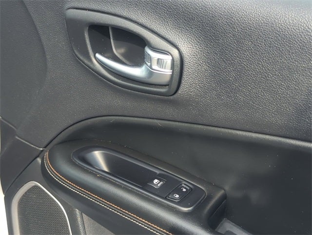 2020 Jeep Compass Sun and Wheel FWD