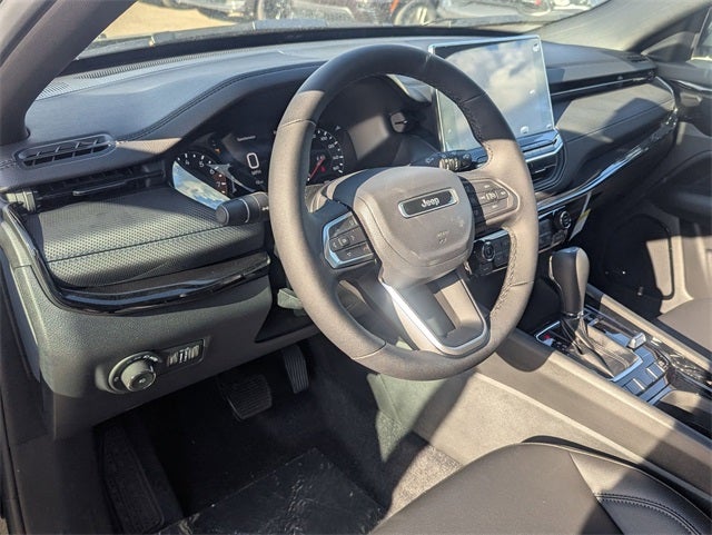 2025 Jeep Compass COMPASS LIMITED 4X4