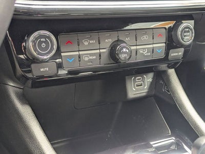 2025 Jeep Compass COMPASS LIMITED 4X4