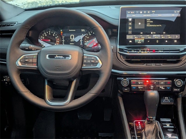 2025 Jeep Compass COMPASS LIMITED 4X4