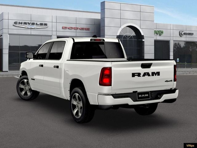 2026 RAM 1500 RAM 1500 EXPRESS CREW CAB 4X4 5'7' BOX