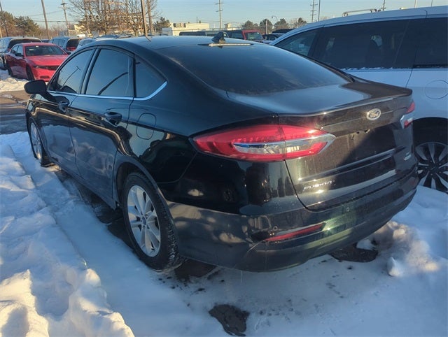 2020 Ford Fusion SE