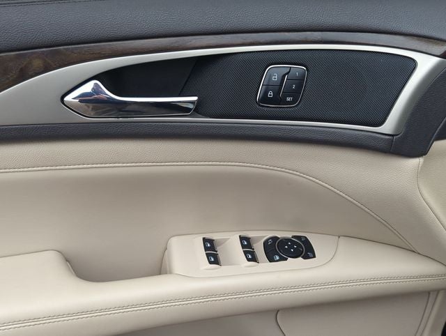 2017 Lincoln MKZ Select