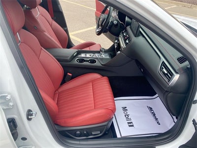 2024 Genesis G70 2.5T