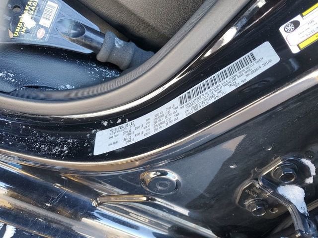 2020 RAM 1500 Big Horn Crew Cab 4x4 5'7" Box