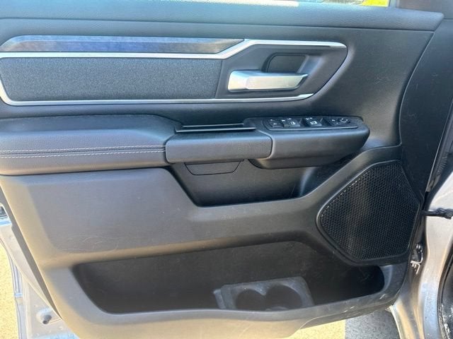 2020 RAM 1500 Big Horn Crew Cab 4x4 5'7" Box