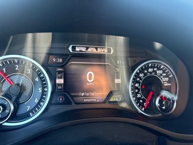 2020 RAM 1500 Big Horn Crew Cab 4x4 5'7" Box