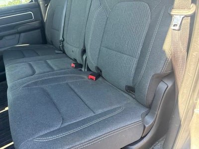 2020 RAM 1500 Big Horn Crew Cab 4x4 5'7" Box