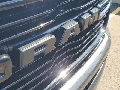 2020 RAM 1500 Big Horn Crew Cab 4x4 5'7" Box