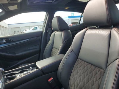 2020 Nissan Maxima SR