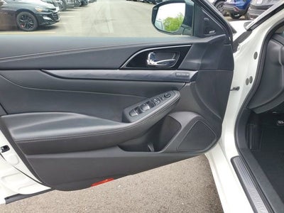 2023 Nissan Maxima Platinum