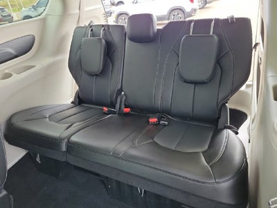 2023 Chrysler Pacifica Touring L AWD