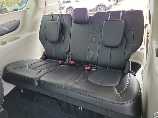 2023 Chrysler Pacifica Touring L AWD