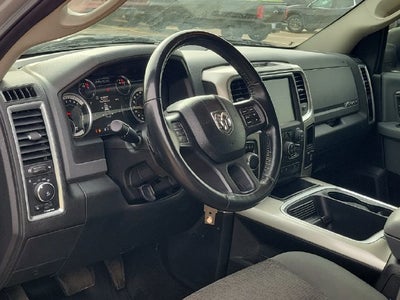 2017 RAM 1500 Big Horn Crew Cab 4x4 5'7" Box