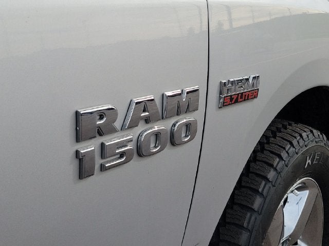 2017 RAM 1500 Big Horn Crew Cab 4x4 5'7" Box