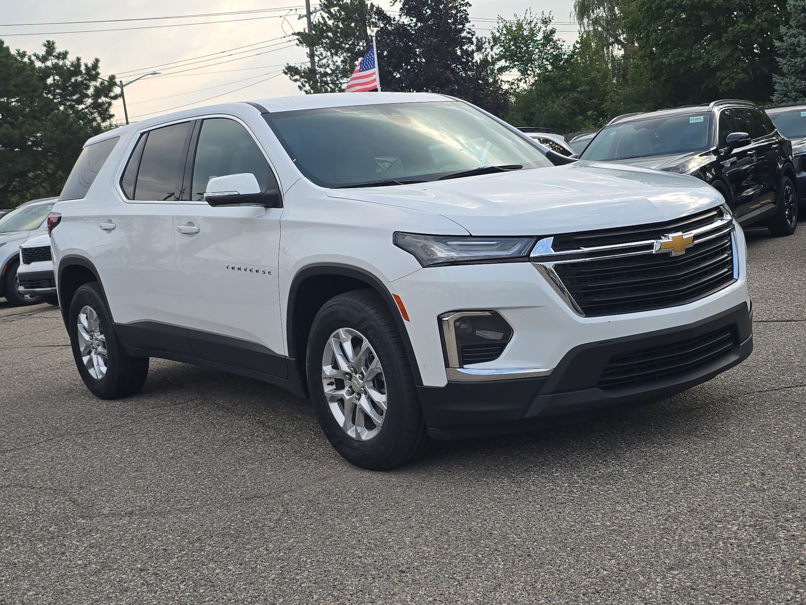 2023 Chevrolet Traverse LS
