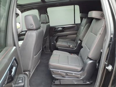 2025 Chevrolet Suburban RST