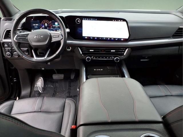 2025 Chevrolet Suburban RST