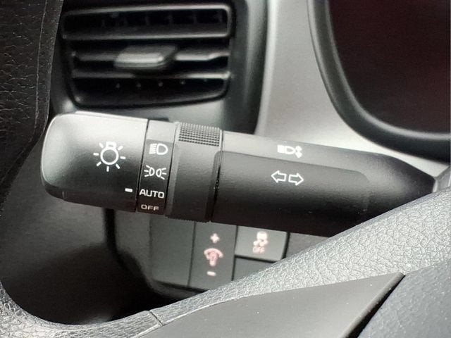 2023 Kia Rio LX