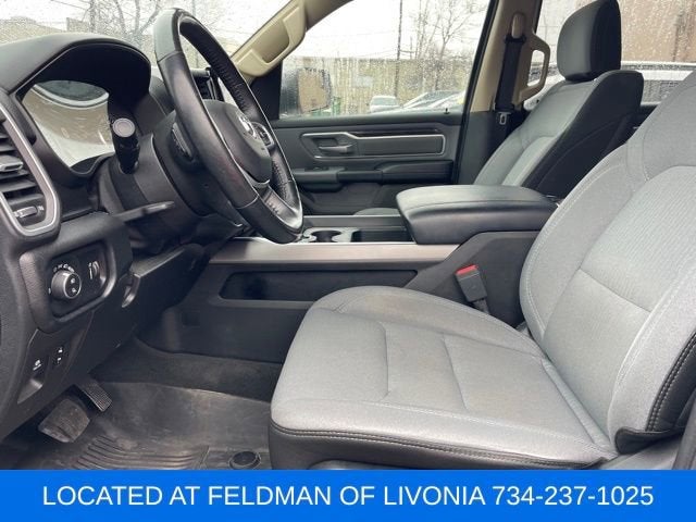 2020 RAM 1500 Big Horn Crew Cab 4x4 5'7" Box