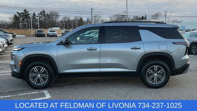 2024 Chevrolet Traverse LT